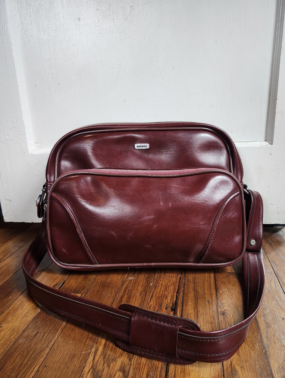 Airway Vintage Retro 70s Carry On Bag